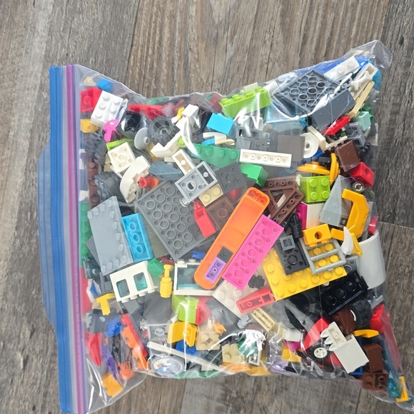 LEGO Mystery Grab Bag of Assorted Lego's| Mystery Bag #22​ - Picture 10 of 10